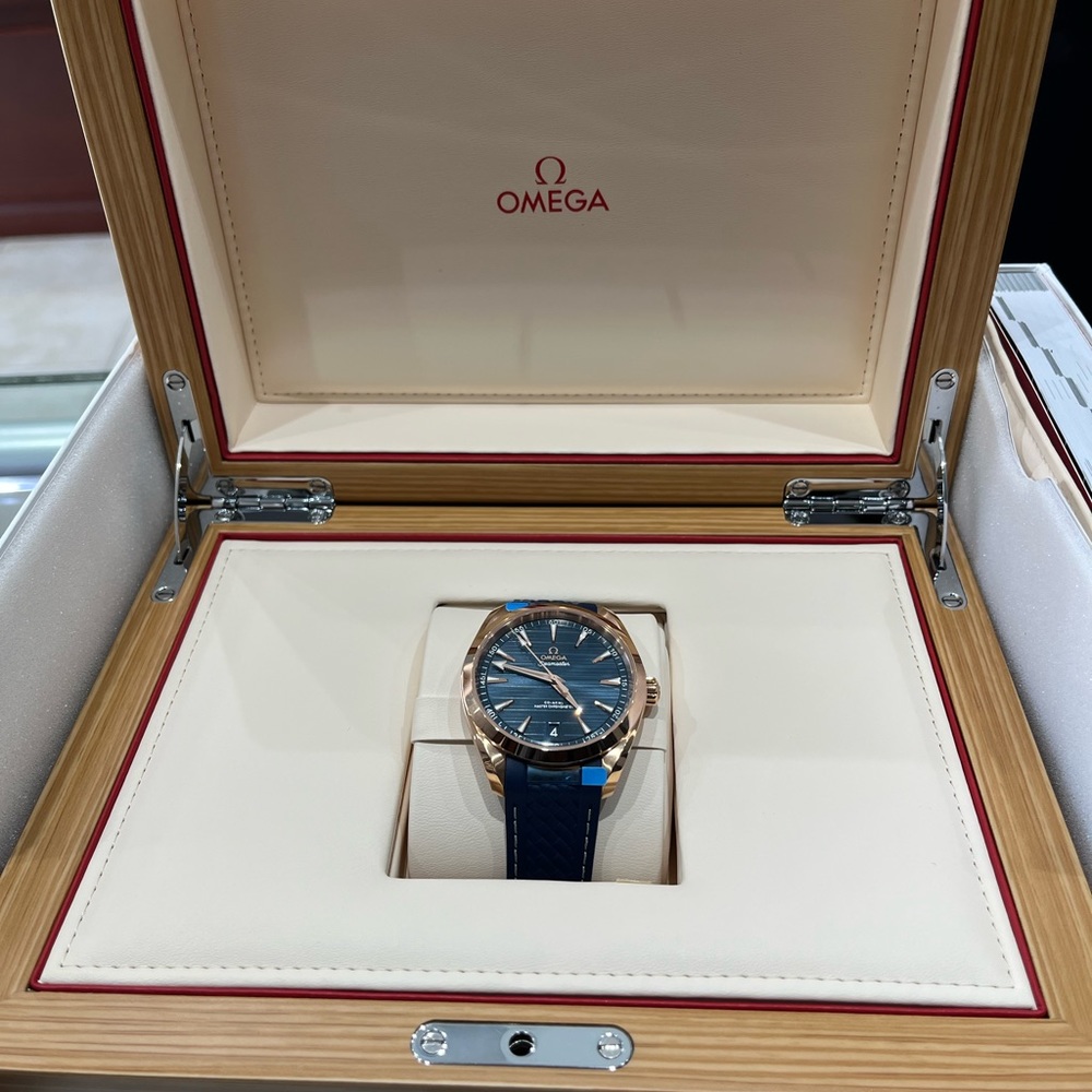 41mm Omega Aquaterra Gold